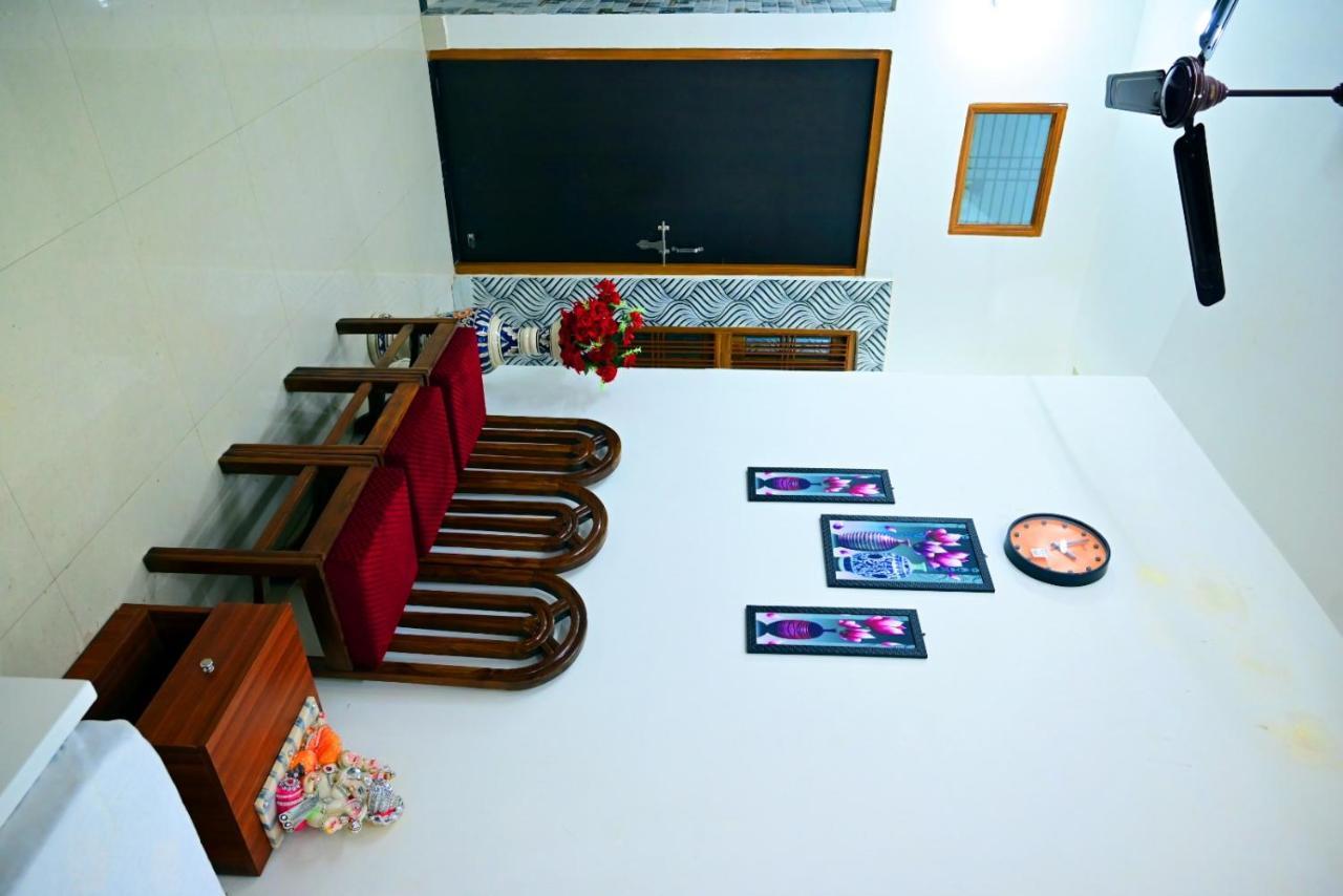 Devargh Residency Varanasi Bagian luar foto