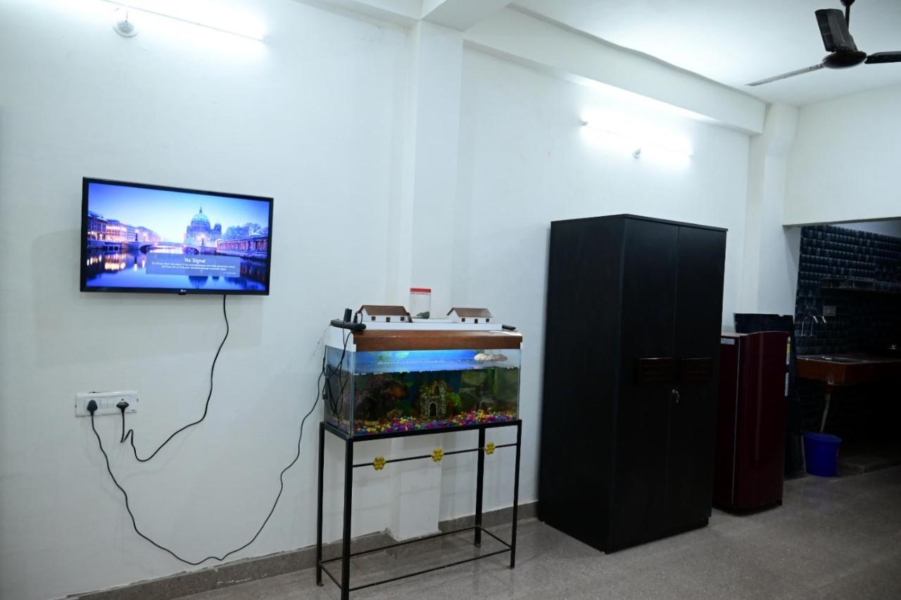 Devargh Residency Varanasi Bagian luar foto